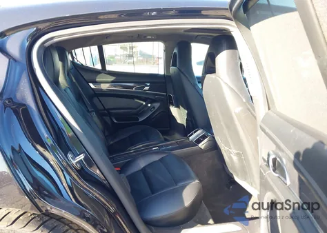 2012 Porsche Panamera S z USA, uszkodzony, nr VIN WP0AB2A79CL062070